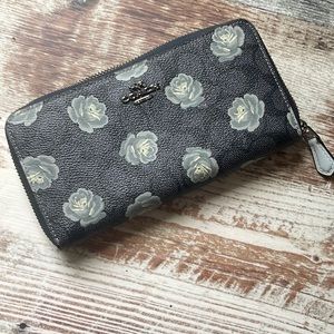 Large coach wallet